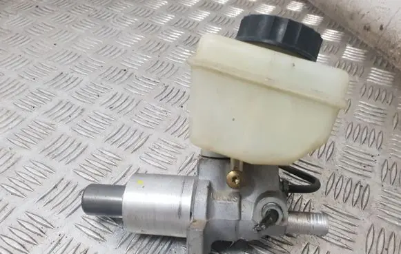 Mercedes-Benz S W220 Master brake cylinder 32662134