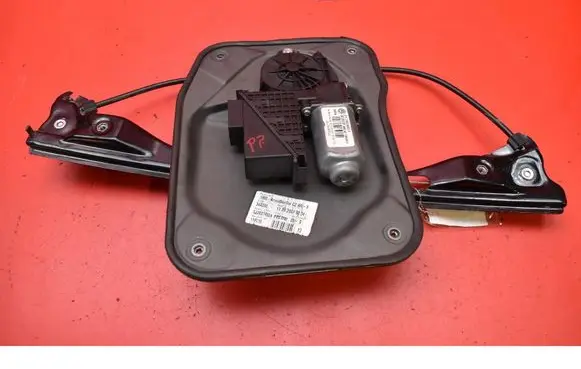 Skoda Roomster (5J) Front door window regulator with motor 5J7837402A