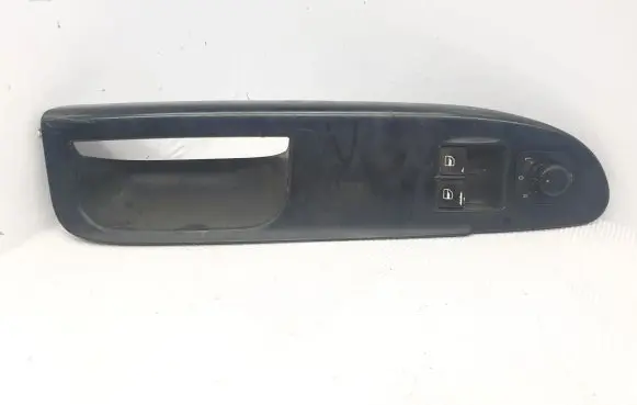 Volkswagen PASSAT B6 Electric window control switch 3C2867172 1K39559857A