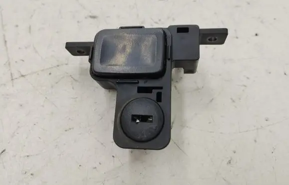 Nissan Murano Z50 Glove box handle 