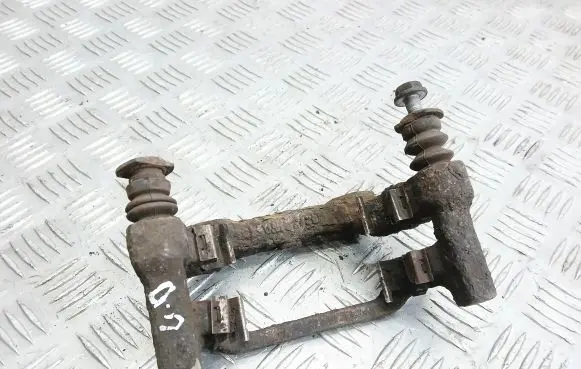 Toyota Avensis T270 Brake caliper pad carrier rear 