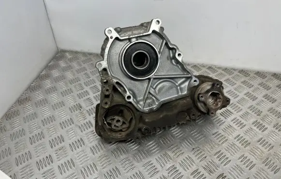 Gearbox transfer box case