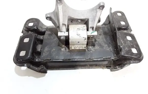Mercedes-Benz S W222 Gearbox mount A22224011
