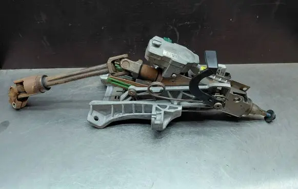 Volvo V70 Steering wheel axle P30793238