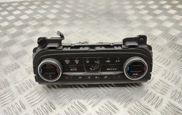 Ford Focus Climate control unit JX7T18C612HD