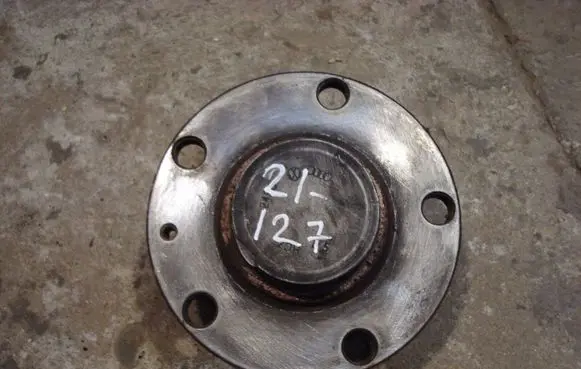 Audi A4 S4 B7 8E 8H Rear wheel bearing hub 21127