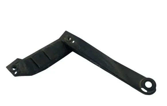 Volkswagen Touareg I Rear bumper mounting bracket 7L6807862