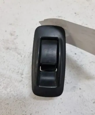 Toyota Corolla Verso AR10 Electric window control switch 848010F030B0