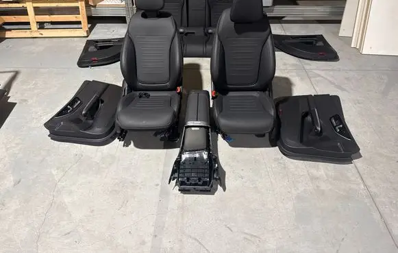 Mercedes-Benz C W206 Interior set 