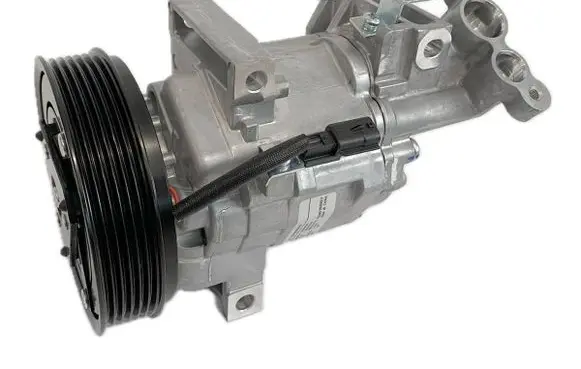 Dacia Sandero Air conditioning (A/C) compressor (pump) 926001686R 926000105R