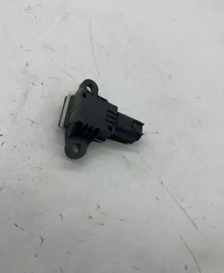 Ford B-MAX Airbag deployment crash/impact sensor DG1314C676AA 09152012