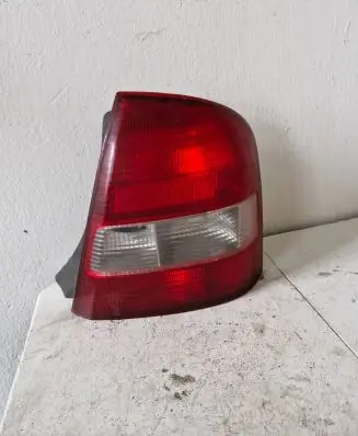 Mazda 323 Rear/tail lights 082161948R