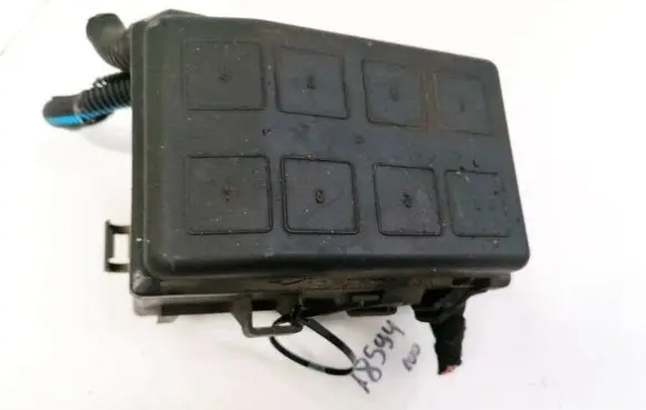 Opel Zafira A Fuse box set 90560119