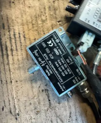 Audi A8 S8 D2 4D Auxiliary heating control unit/module 4D0909509