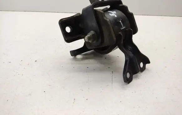 Mitsubishi Outlander Engine mount bracket MN184344