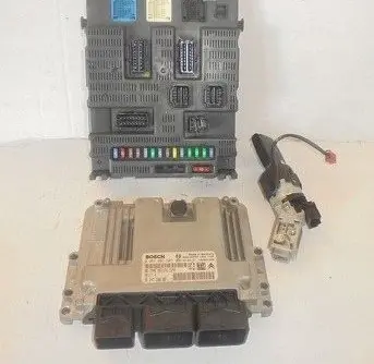 Peugeot 308 Engine ECU kit and lock set 9664738680