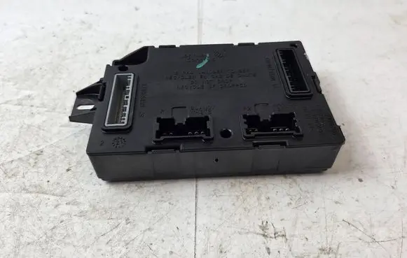 Nissan NV300 Comfort/convenience module 2675974 23206791 23206661