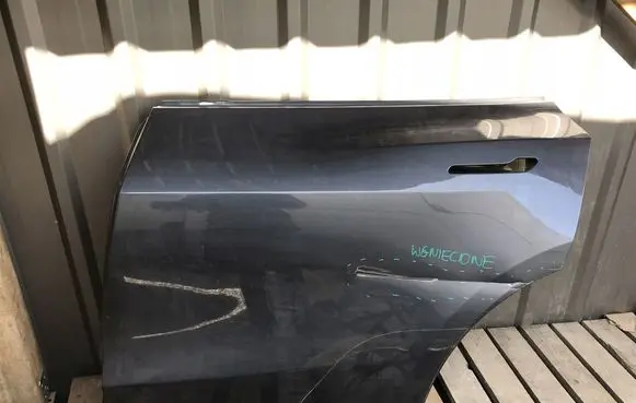 Tesla Model Y Rear door
