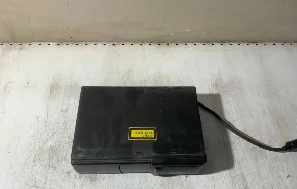 Audi A6 S6 C5 4B CD/DVD changer 4B0035111A