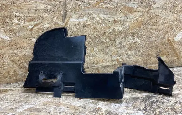 Infiniti G37 Engine splash shield/under tray