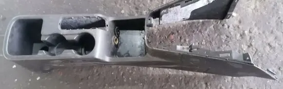 KIA Venga Center console 51TYS