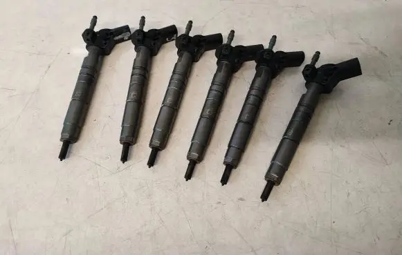 Mercedes-Benz S W222 Fuel injectors set A6420701187