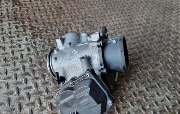 Jaguar XE EGR valve G4D35H273AB