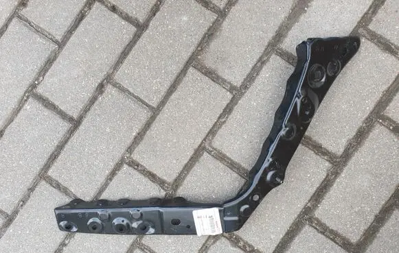 Toyota Sienna XL30 III Fender end trim 5370708020