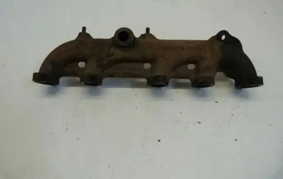 Volkswagen II LT Exhaust manifold 074253033M