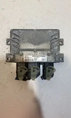 Ford Fiesta Engine control unit/module AV2112A650BD J38AC S180047018D