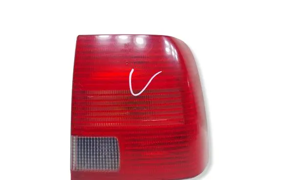 Volkswagen PASSAT B5 Rear/tail lights 150880KASACJA 150880