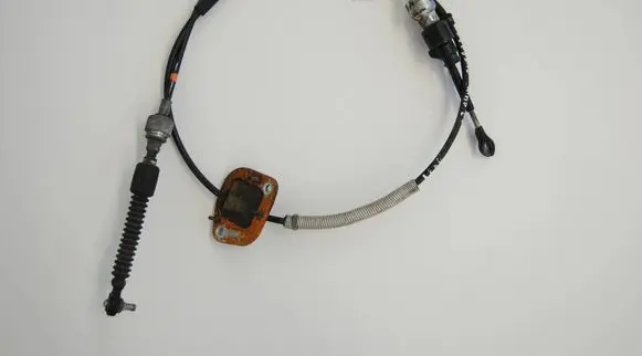 Lexus ES 250 - 300 - 330 Gear shift cable linkage 