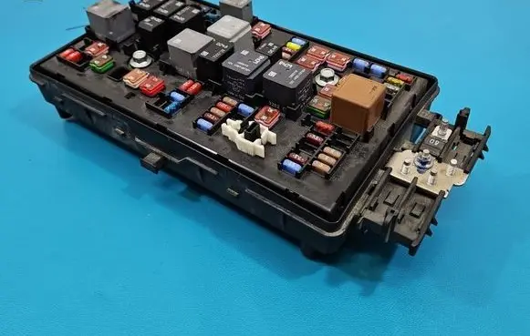 Opel Insignia A Fuse box set 13255300 IMPRK1569064