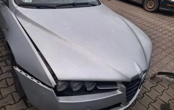 Engine bonnet/hood