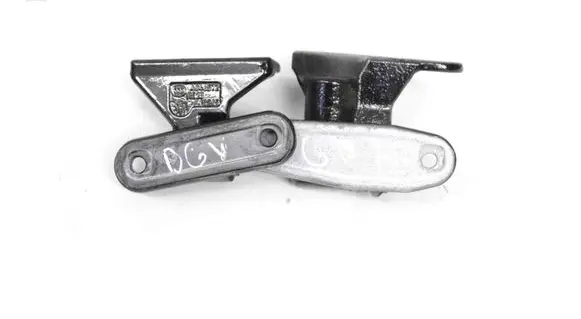Infiniti Q30 Rear door upper hinge