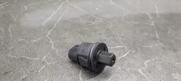 Volkswagen Golf III Front door sensor coupe 1H0947563A