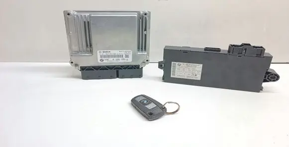 BMW 1 E81 E87 Engine ECU kit and lock set 8506281 0281016068 9147226