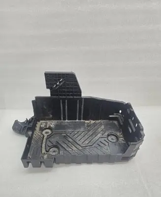 Peugeot 2008 II Battery box tray 9823533180