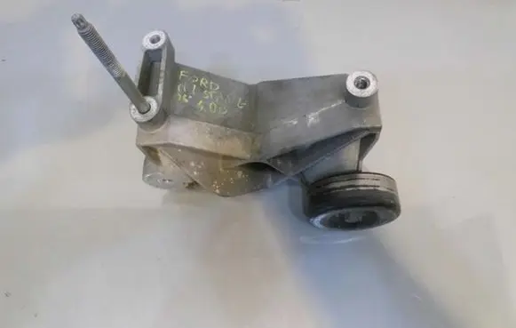 Ford Mustang V Engine mounting bracket