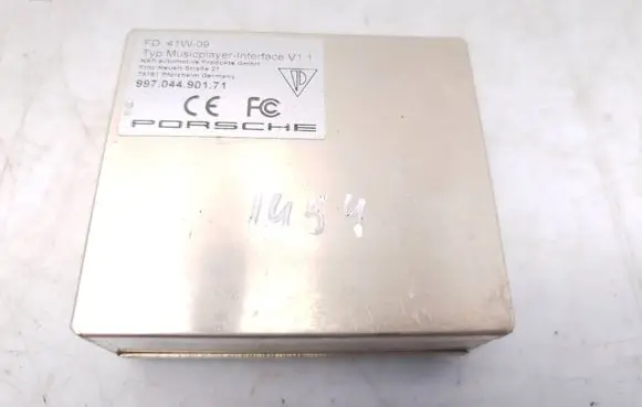 Porsche Cayenne (9PA) HiFi Audio sound control unit 99704490171 D41W0