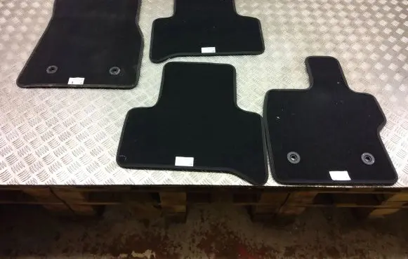 Alfa Romeo Stelvio Car floor mat set 
