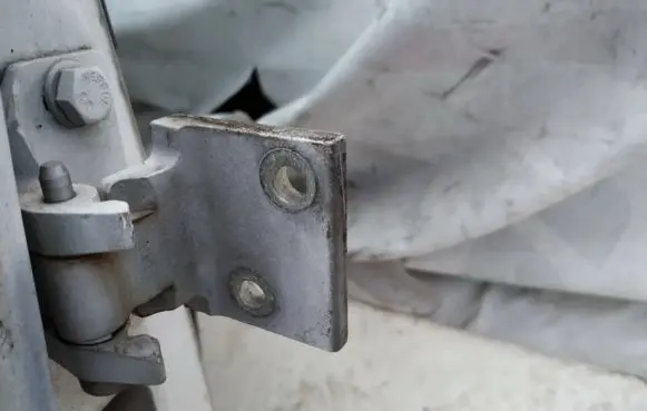 Peugeot Expert Front door upper hinge