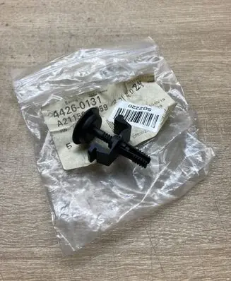 Mercedes-Benz E W211 Radiator mount bracket A2115040059