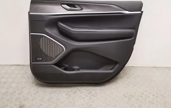 Jeep Grand Cherokee WL Front door card panel trim 6PV02TX7AC