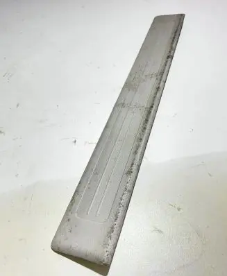 Mercedes-Benz GL X164 Front sill trim cover A1646800435