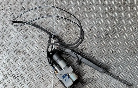 BMW 5 E60 E61 Tailgate hydraulic pump motor 7111867 HB70401002 038381