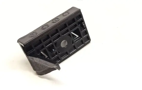 Tesla Model 3 Fender mounting bracket 108417100F