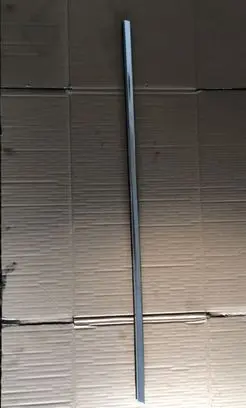 Opel Zafira C Front door glass trim molding 13259962