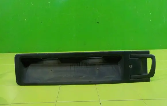 Opel Combo D Front door trim (molding) 07355019700E