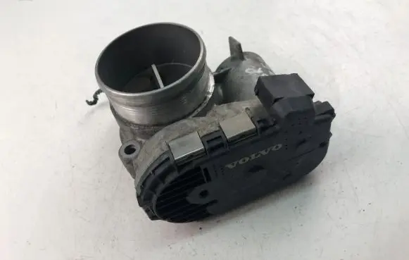 Volvo XC70 Throttle valve 31216665